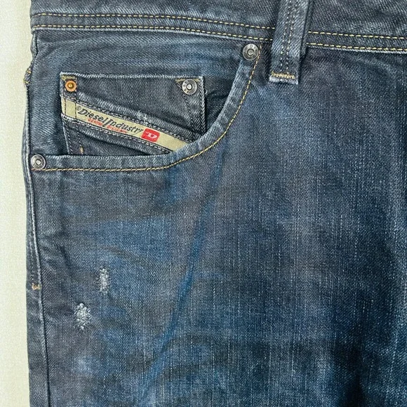 Diesel Larkee Regular Straight Wash 0806X Mens Jeans36x32 Dark Wash Button fly